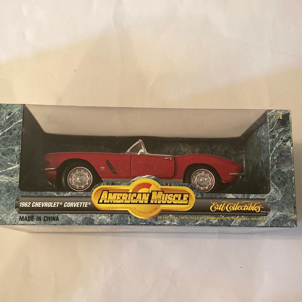 American Muscle 1962 Chevrolet Corvette diecast 1:18